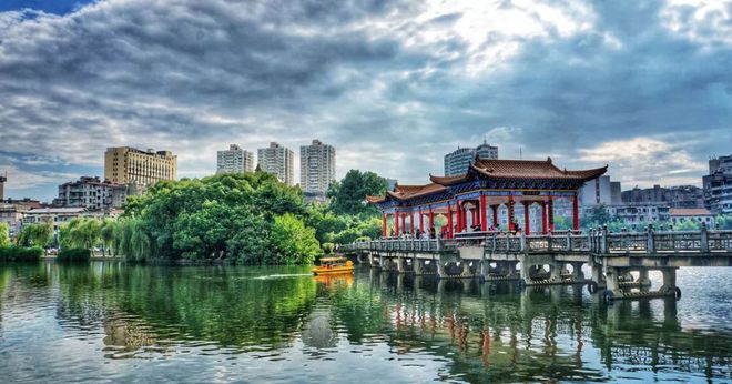 金融“及時雨”助文旅企業(yè)恢復(fù)發(fā)展?jié)M足多元化信貸需求_文旅企業(yè)